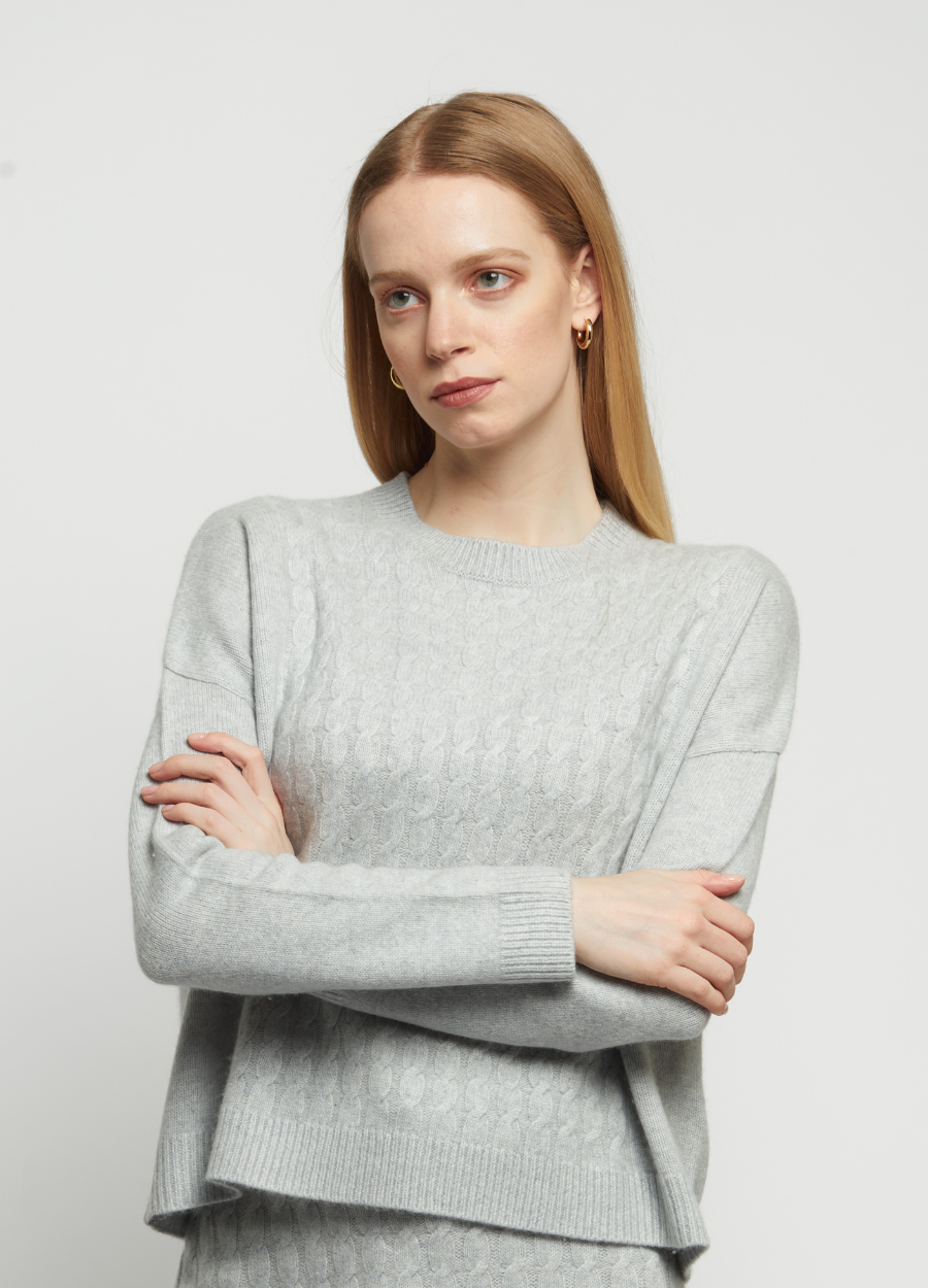 Denner women's cashmere Cable Detail Sweater in Super Grey