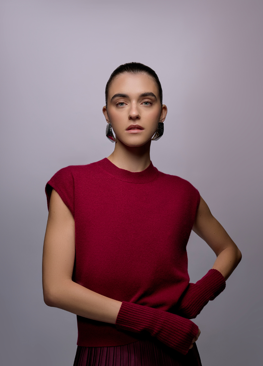Denner women's cashmere Zarah Tank in Cherry Lacquer