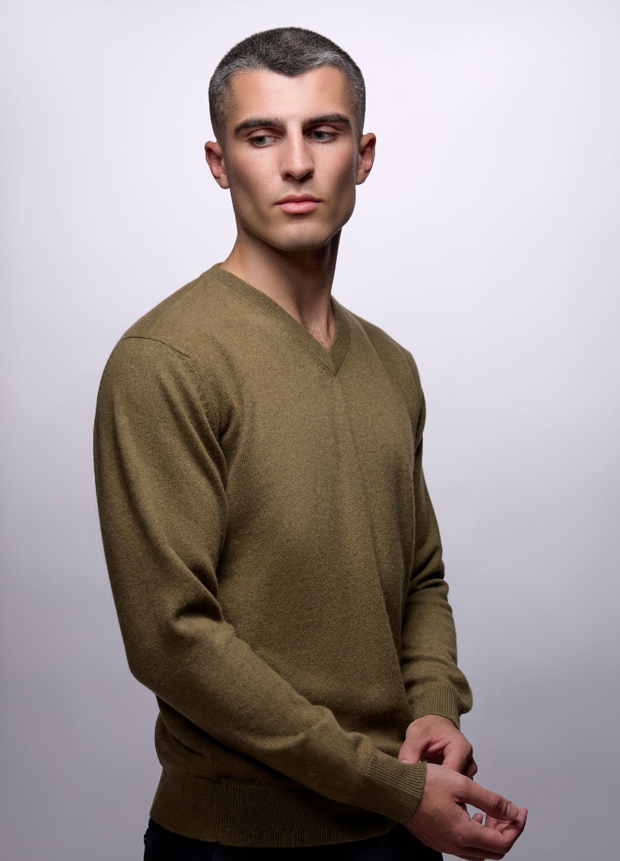 Cashmere Men's V-Neck
