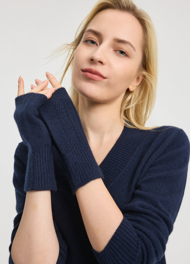 Cashmere Cable Wristwarmers