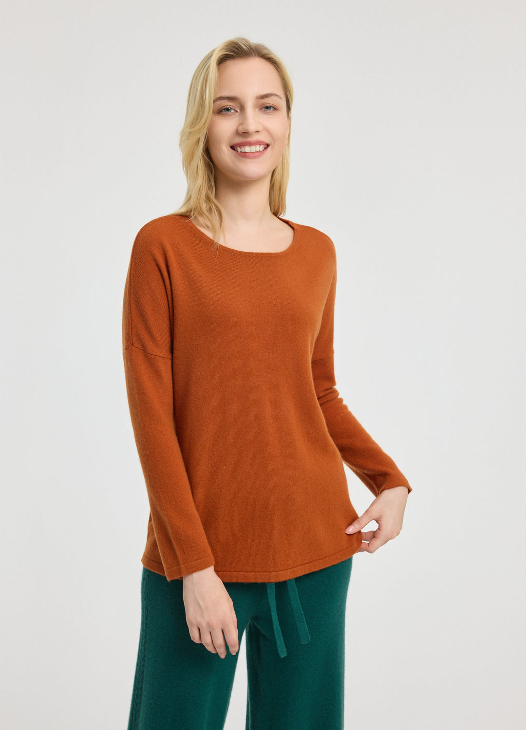 Cashmere Curved-Hem Jumper