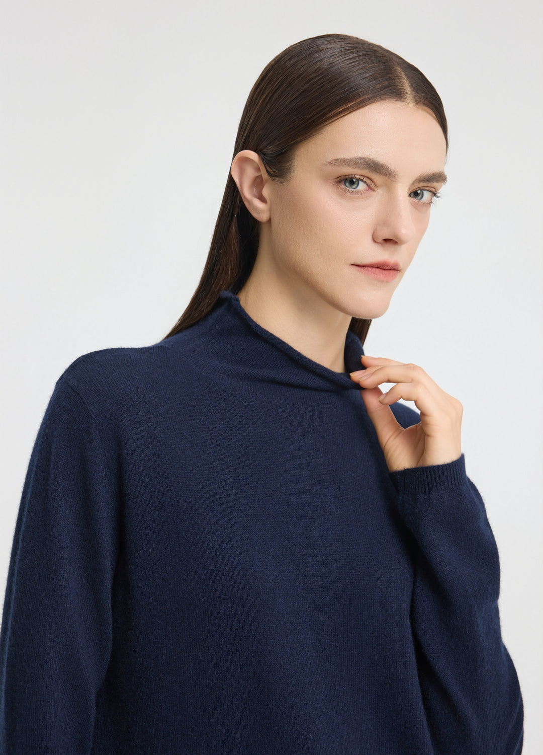 Cashmere Dulwich Funnel-Neck Jumper