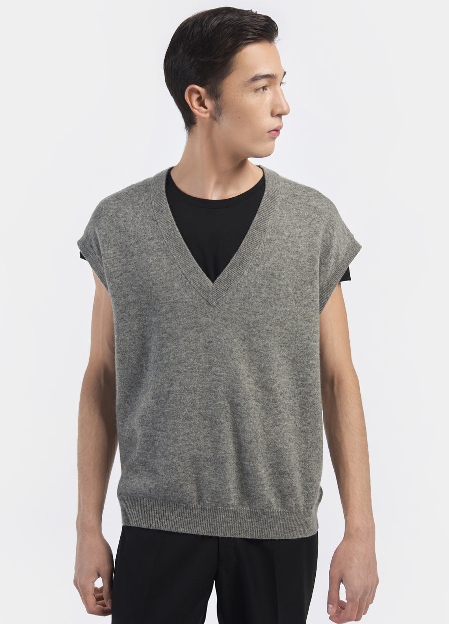 Denner men's cashmere V-Neck Vest in Mid Grey