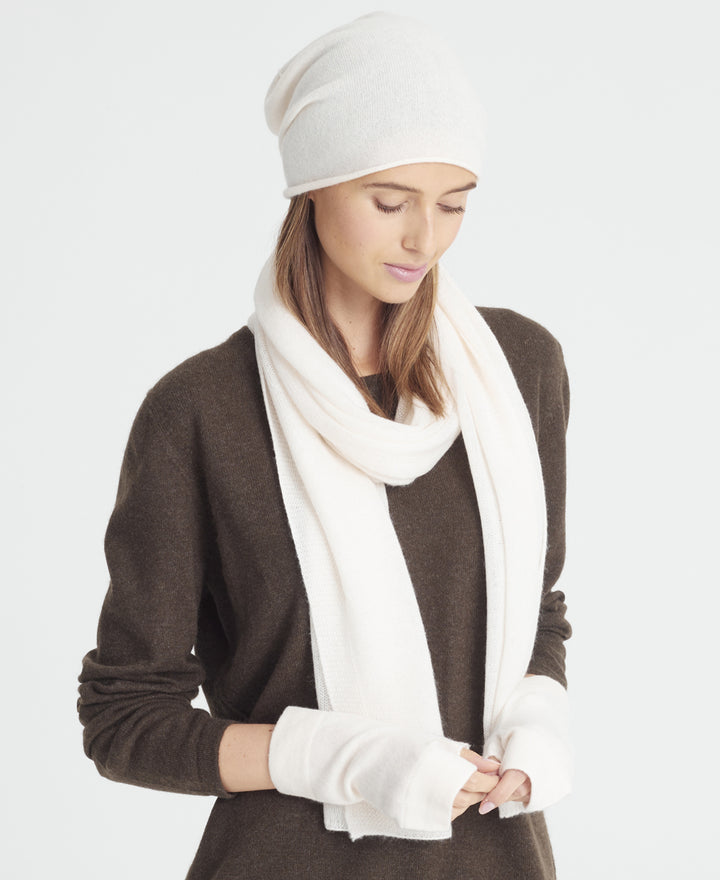 Denner cashmere Knitted Hat (Classic Colours) in White, view 3