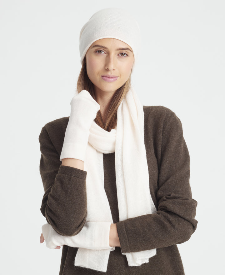 Denner cashmere Knitted Hat (Classic Colours) in White, view 2