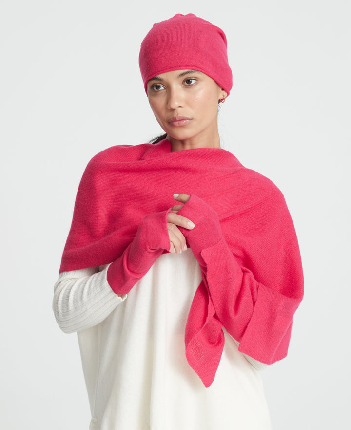 Denner cashmere Knitted Hat (Classic Colours) in Cherry, view 3
