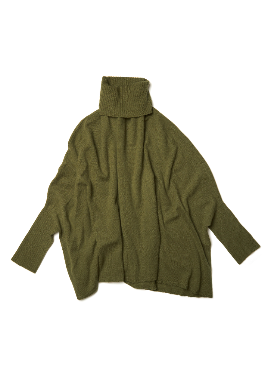 Denner women's merino and cashmere blend Pippa Poncho in Mountain Green, view 2