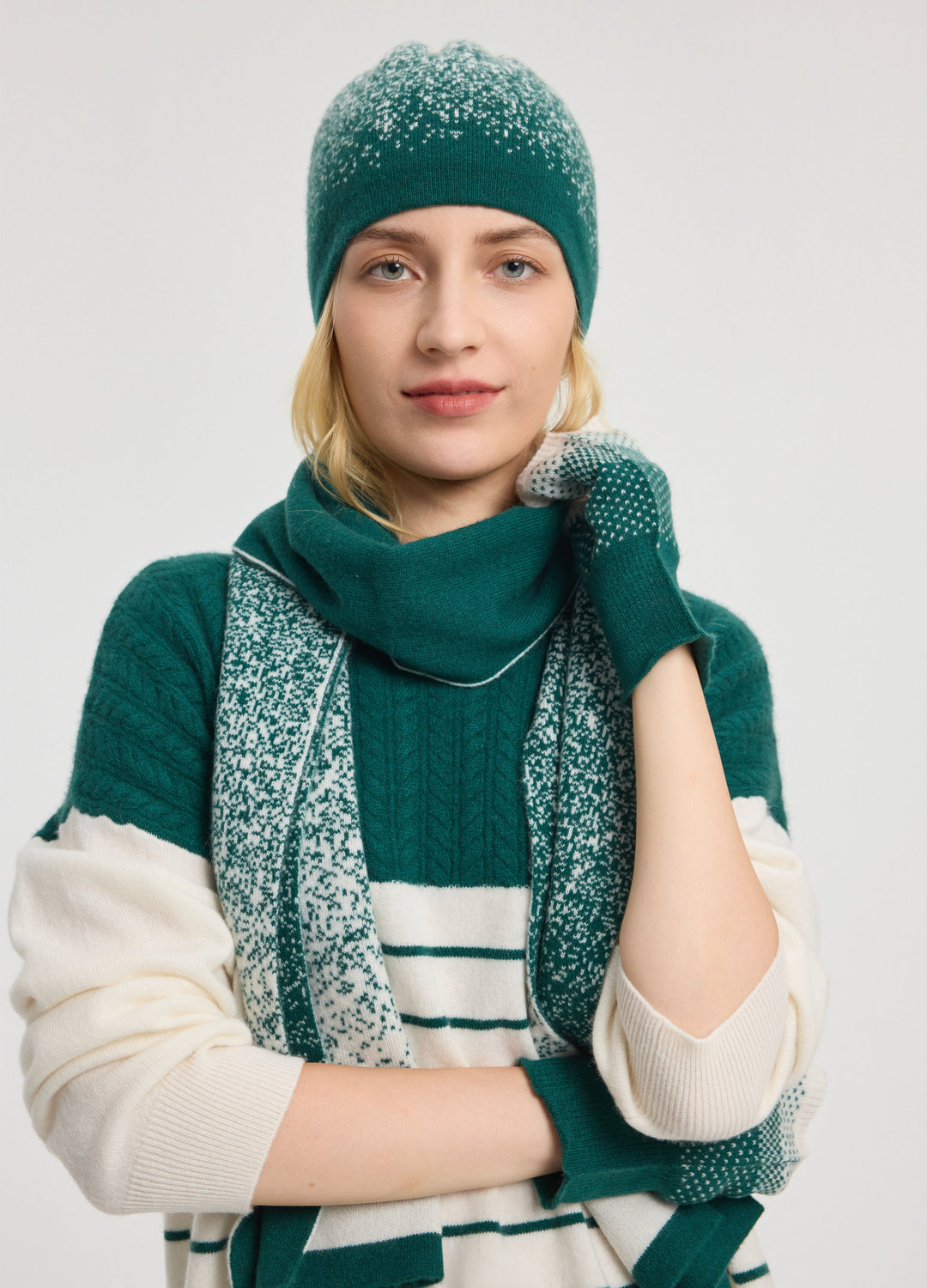 Cashmere Snow Flake Wristwarmers
